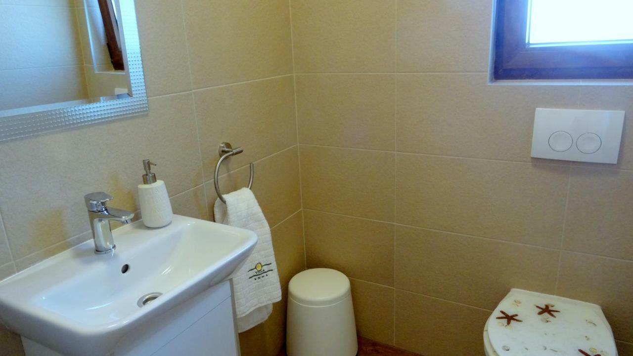 Villa Anna Kornić エクステリア 写真